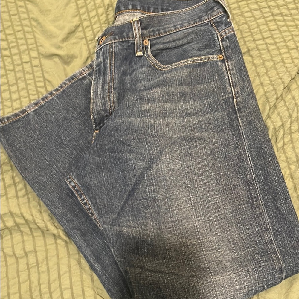 Men's Levi  jeans
